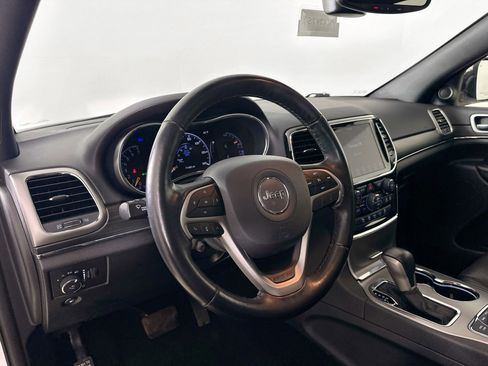 Certified 2021 Jeep Grand Cherokee Limited w/ Luxury Group II AWD/4WD image 9
