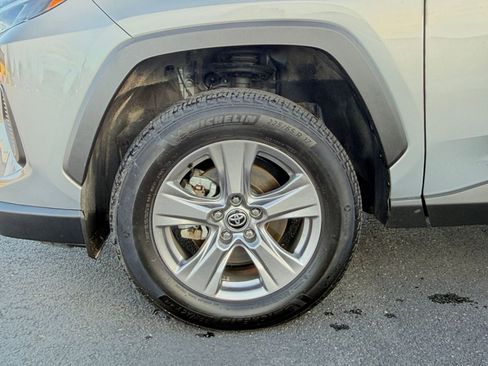 Used 2025 Toyota RAV4 XLE w/ Convenience Package image 30