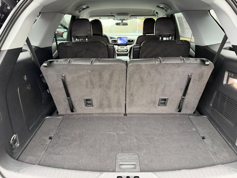 Certified 2023 Ford Explorer XLT w/ Equipment Group 202A image 12