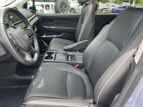 Used 2025 Honda Odyssey Elite image 17