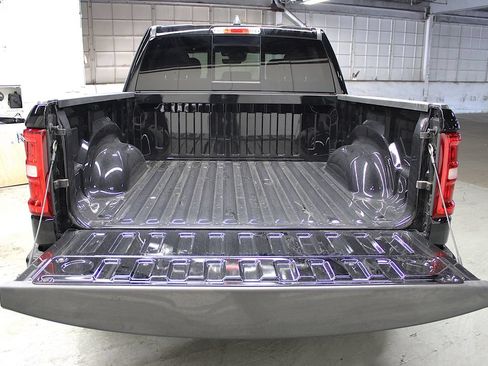 New 2026 RAM 1500 Big Horn AWD/4WD image 37