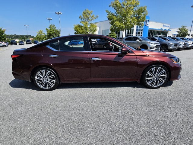 Used 2024 Nissan Altima 2.5 SL FWD image 9