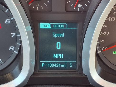 Used 2015 Chevrolet Equinox LS image 18