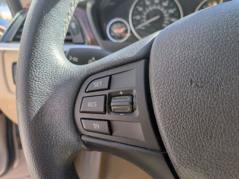 Used 2014 BMW 320i Sedan image 19