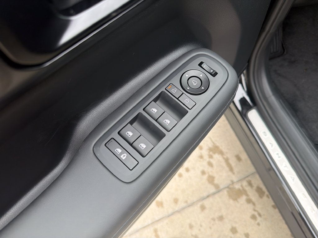 New 2027 Hyundai Santa Fe Calligraphy FWD image 16