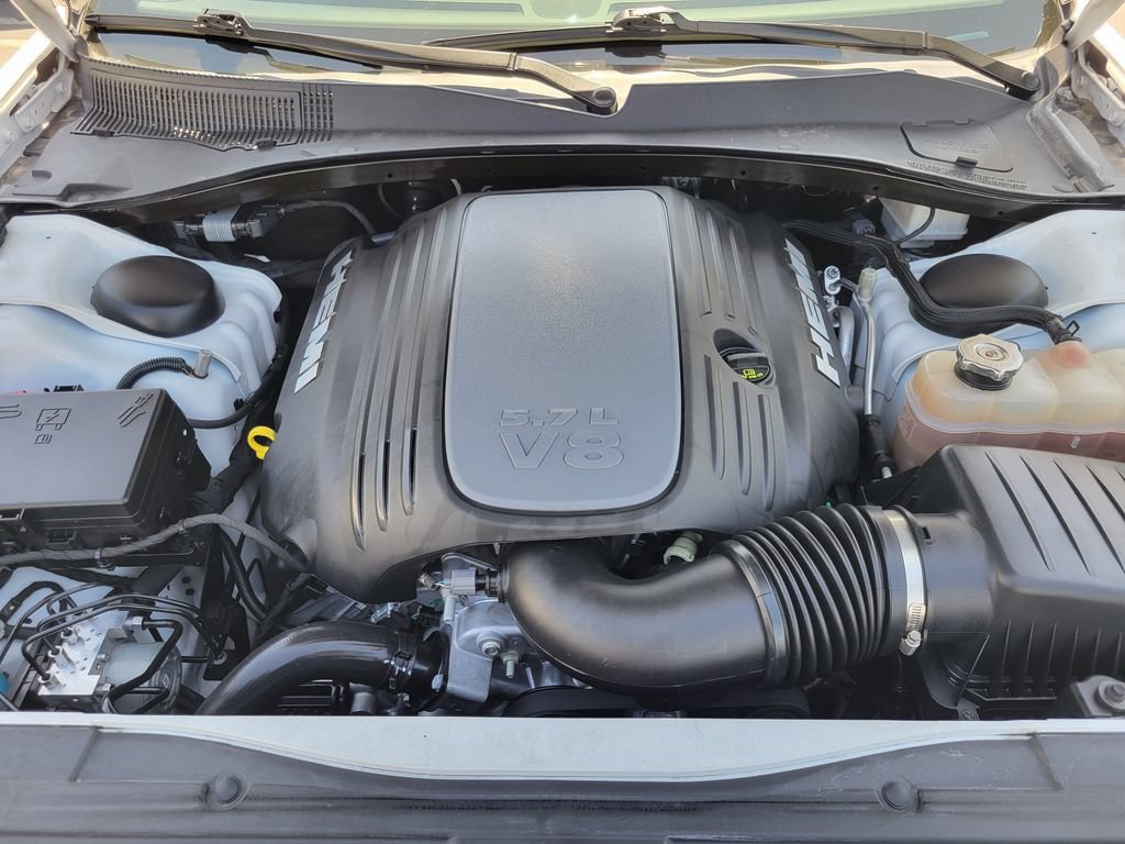 Used 2023 Chrysler 300 S w/ Comfort Group RWD image 23