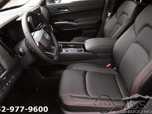New 2026 Nissan Pathfinder SL AWD/4WD image 13
