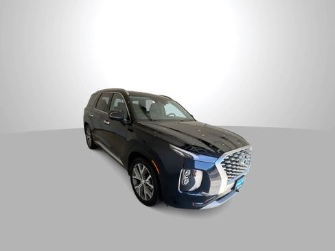 Used 2022 Hyundai Palisade Limited w/ Cargo Package AWD/4WD image 2