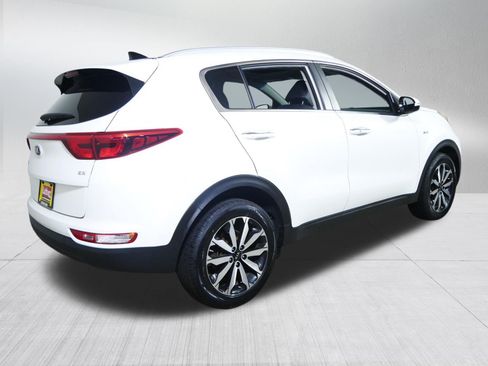 Used 2017 Kia Sportage EX w/ EX Premium Package AWD/4WD image 7