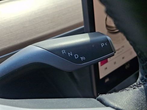 Used 2023 Tesla Model 3 Standard Range RWD image 16