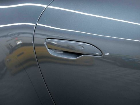 Used 2025 Porsche 911 Carrera S RWD image 19