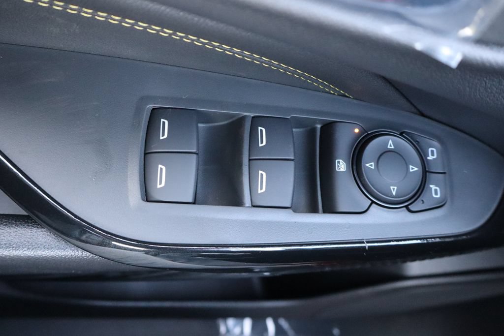 New 2026 Chevrolet Trax ACTIV w/ Sunroof Package FWD image 18