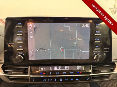 Used 2023 Toyota Sienna XSE image 21