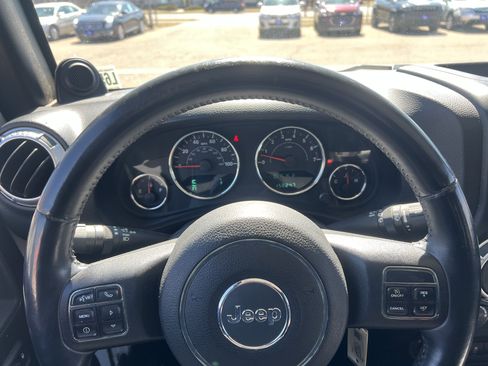 Used 2013 Jeep Wrangler Unlimited Sahara w/ Dual Top Group image 20