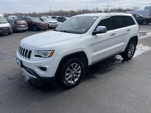 Used 2016 Jeep Grand Cherokee Limited w/ Luxury Group II image 3
