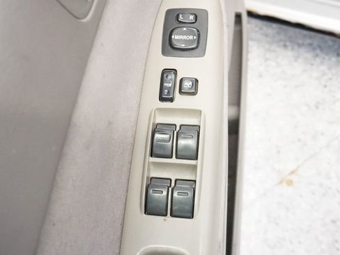 Used 2003 Toyota Camry LE image 23