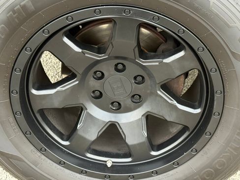 Used 2018 Nissan Frontier SV AWD/4WD image 42