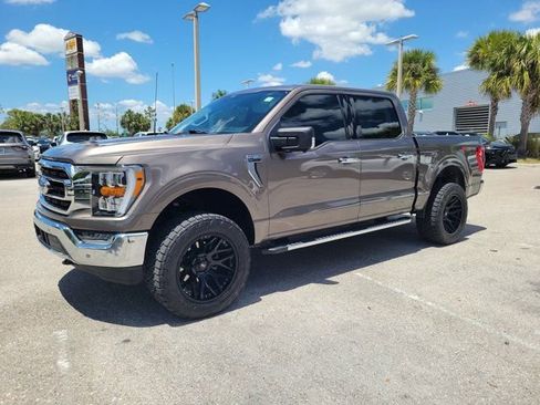 Used 2022 Ford F150 XLT w/ Equipment Group 302A High AWD/4WD image 4