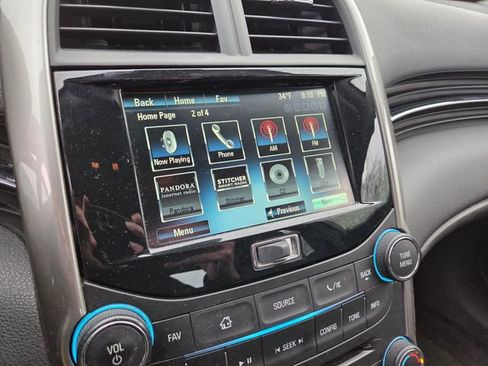 Used 2015 Chevrolet Malibu LT w/ Power Convenience Package image 10