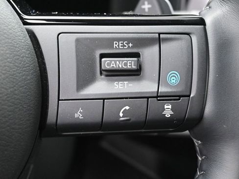 Used 2024 Nissan Pathfinder Platinum w/ Cargo Package AWD/4WD image 11