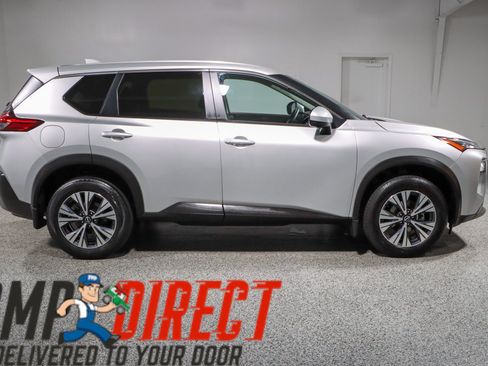Used 2023 Nissan Rogue SV FWD image 6
