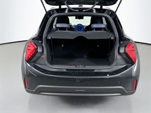 Certified 2025 MINI Cooper 2-Door Hardtop FWD image 20