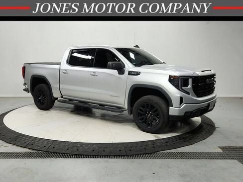 Used 2022 GMC Sierra 1500 Elevation AWD/4WD image 1