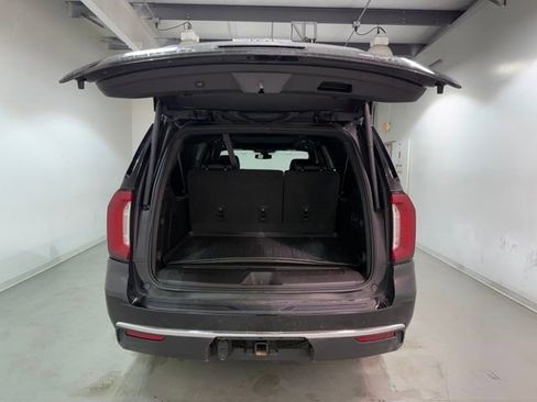 Certified 2022 GMC Yukon XL SLT w/ SLT Premium Package image 6