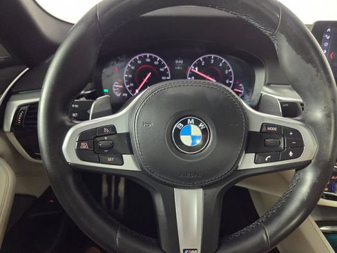 Used 2019 BMW M550i xDrive w/ Dynamic Handling Package AWD/4WD image 15