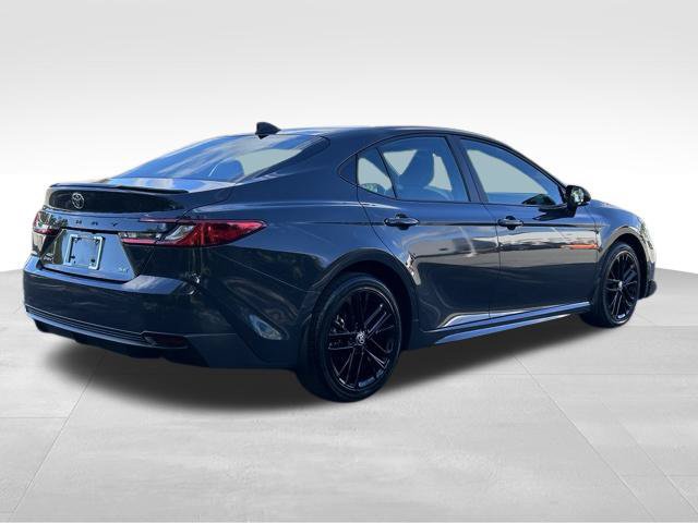 Used 2025 Toyota Camry SE AWD/4WD image 5