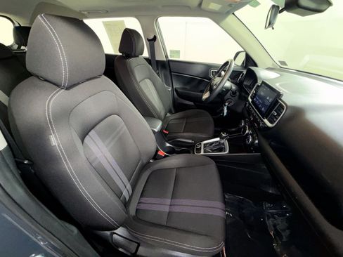 Used 2023 Hyundai Venue SEL FWD image 26