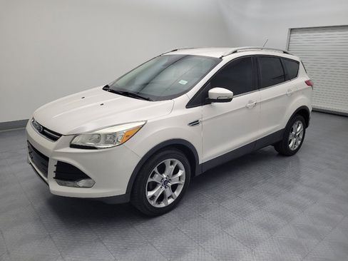 Used 2016 Ford Escape Titanium FWD image 2