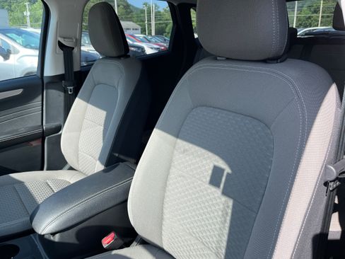 Used 2022 Ford Escape SE AWD/4WD image 9