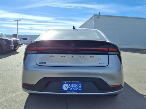 New 2026 Toyota Prius LE image 7