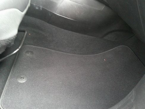 Used 2016 Jeep Renegade Limited w/ Safety & Security Group image 17