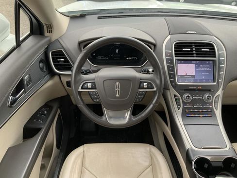 Used 2020 Lincoln Nautilus Reserve image 28