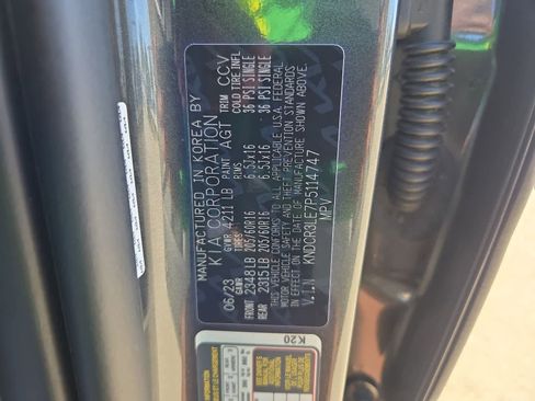 Certified 2023 Kia Niro EX image 34