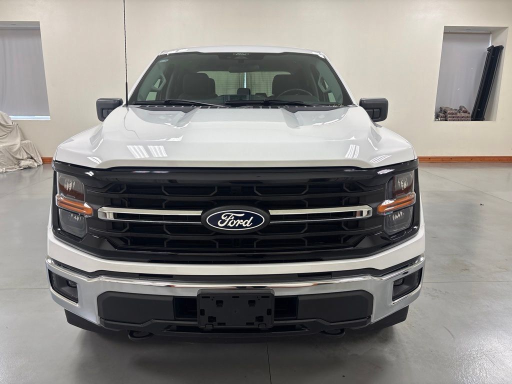 Used 2025 Ford F150 XLT w/ Equipment Group 301A Standard AWD/4WD image 3