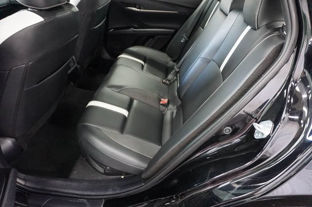 Used 2025 Toyota Camry SE FWD image 12