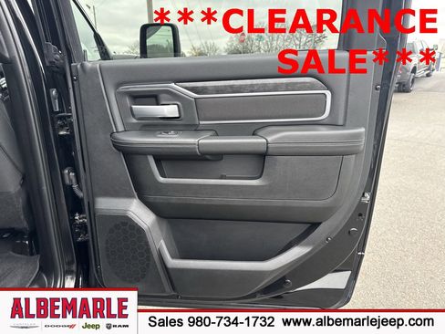 Used 2024 RAM 2500 Big Horn w/ Night Edition image 33