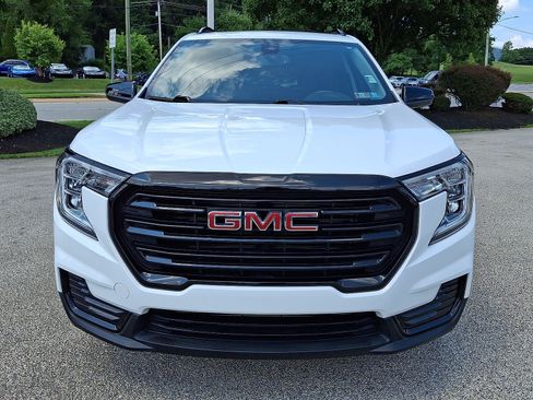 Used 2023 GMC Terrain SLE w/ Elevation Edition AWD/4WD image 28