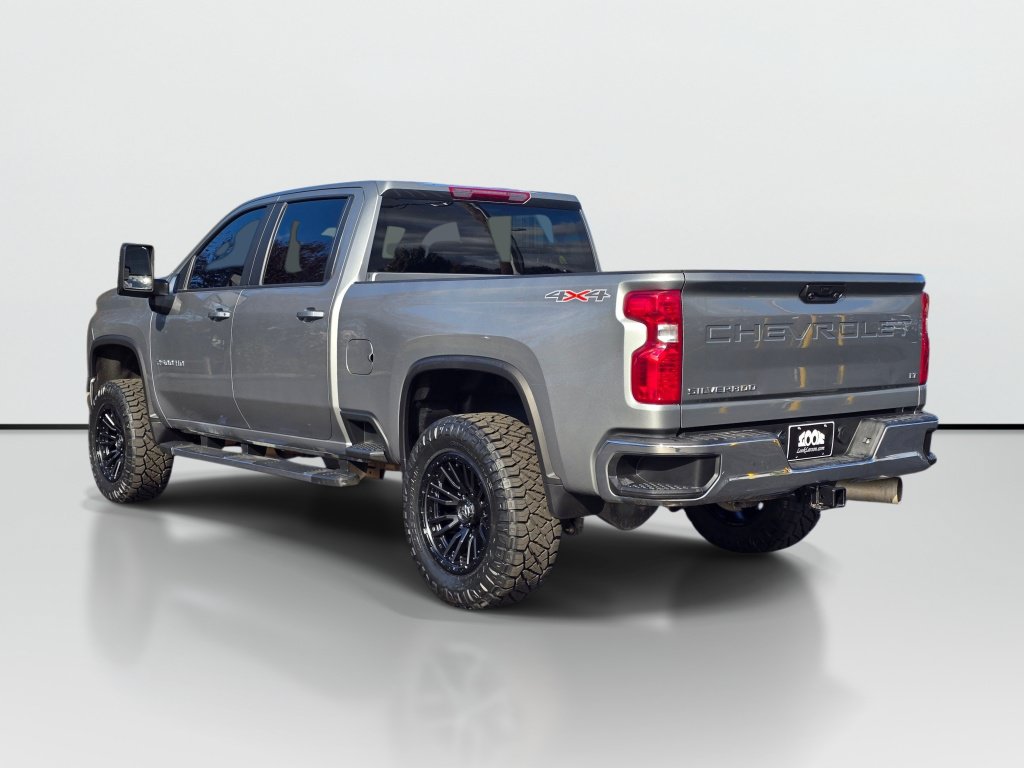 Used 2025 Chevrolet Silverado 2500 LT w/ Convenience Package AWD/4WD image 3
