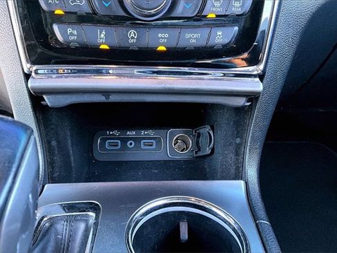 Used 2020 Jeep Grand Cherokee Altitude image 16