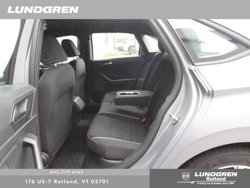 Used 2024 Volkswagen Jetta Sport image 31