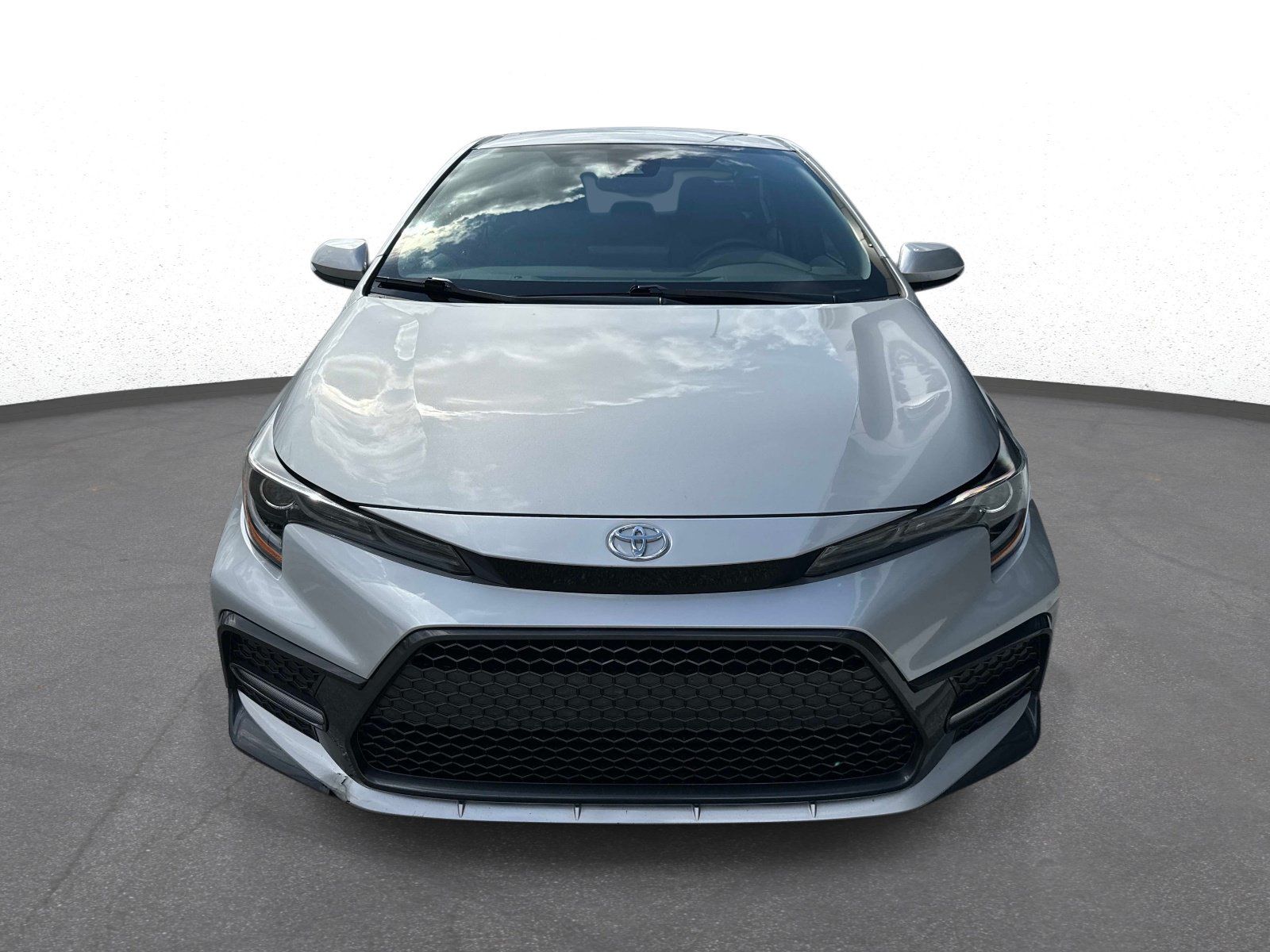Used 2022 Toyota Corolla SE w/ SE Premium Package FWD image 8