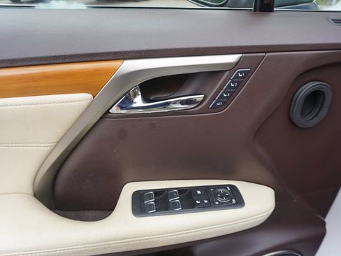 Used 2017 Lexus RX 350 FWD w/ Premium Package image 3