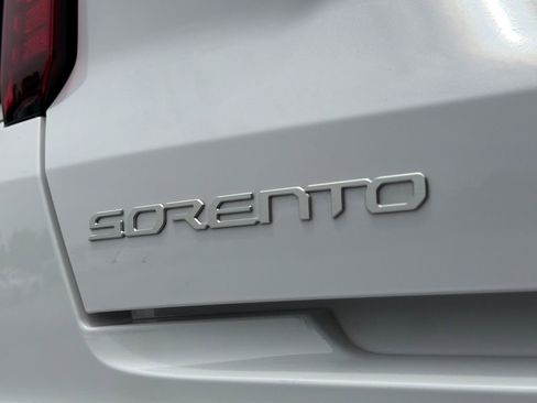 Used 2023 Kia Sorento EX FWD image 18