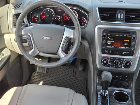Used 2016 GMC Acadia SLT FWD image 26