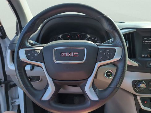 Used 2022 GMC Terrain SLE w/ Driver Convenience Package FWD image 26
