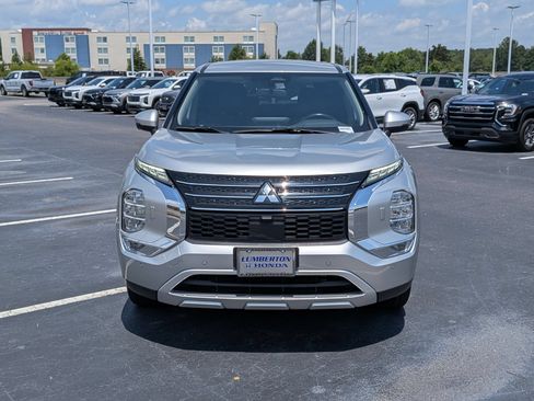 Used 2024 Mitsubishi Outlander SE Black Edition AWD/4WD image 8